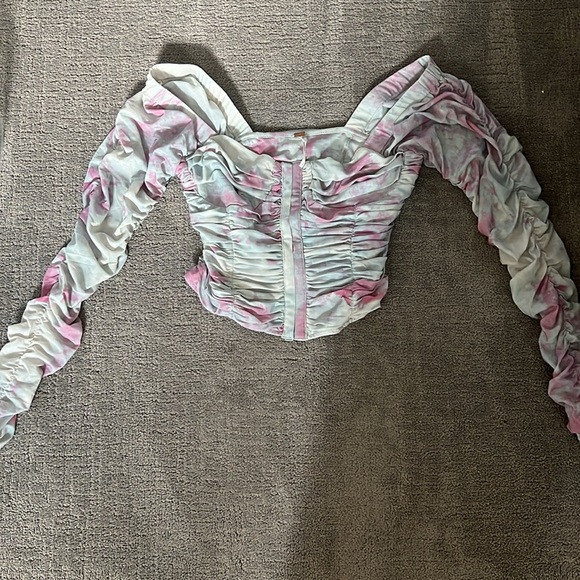 Free People
Off the shoulder long sleeve crop top - Picture 5 of 5